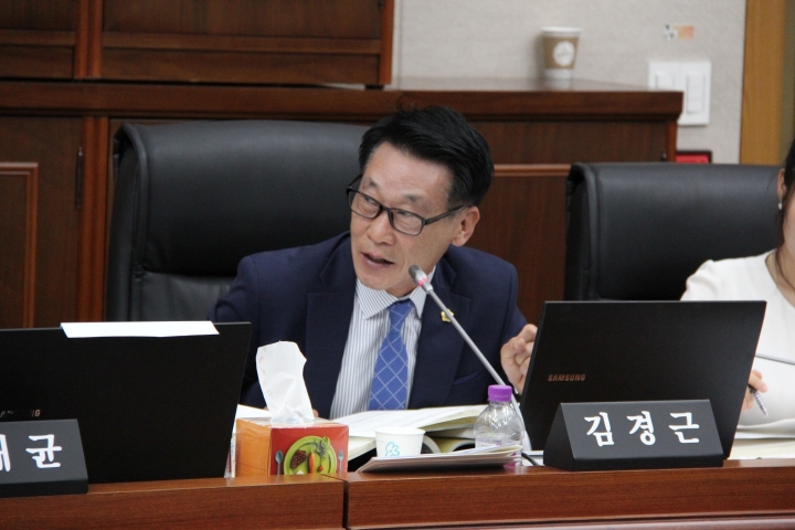 김경근 경기도의원, 남양주 딸기 발전 전략 연구 중간 보고회 참석