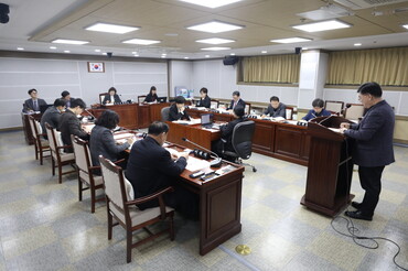 수원특례시의회 기획경제위원회, 2024년 주요업무계획 보고 청취.