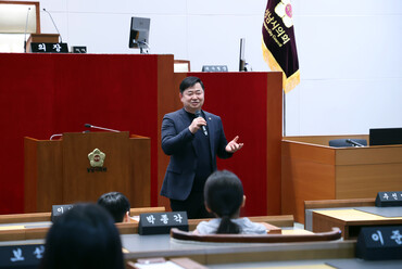 화랑초등학교 학생, 성남시의회 홍보관 단체견학.